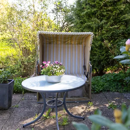 Hennevelt By Interhome Oberndorf